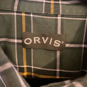 Men’s green plaid Orvis button down shirt